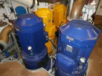 কন্টেইনার জাহাজ বিক্রির জন্য