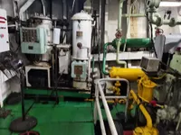 কন্টেইনার জাহাজ বিক্রির জন্য