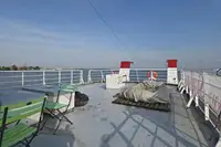 ক্রুজ জাহাজ বিক্রির জন্য