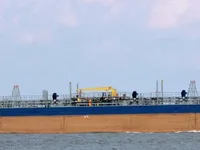 তেল/রাসায়নিক ট্যাঙ্কার বিক্রির জন্য