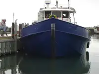 তেল/রাসায়নিক ট্যাঙ্কার বিক্রির জন্য