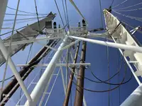 Trawler বিক্রির জন্য