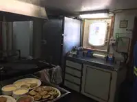 রিফার জাহাজ বিক্রির জন্য