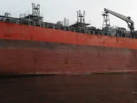 তেল/রাসায়নিক ট্যাঙ্কার বিক্রির জন্য