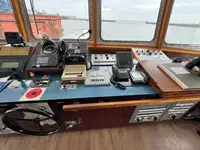 ক্রুজ জাহাজ বিক্রির জন্য