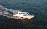 ক্রুজ জাহাজ বিক্রির জন্য