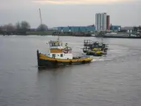 টগবোট বিক্রির জন্য