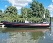 কন্টেইনার জাহাজ বিক্রির জন্য