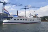যাত্রী জাহাজ বিক্রির জন্য