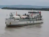 এলএনজি ক্যারিয়ার বিক্রির জন্য