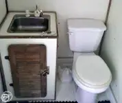 ক্রুজ জাহাজ বিক্রির জন্য
