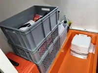 কন্টেইনার জাহাজ বিক্রির জন্য