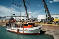 Trawler বিক্রির জন্য