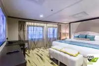 ক্রুজ জাহাজ বিক্রির জন্য