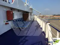 ক্রুজ জাহাজ বিক্রির জন্য