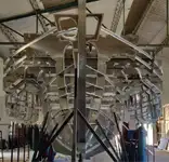 ক্রুজ জাহাজ বিক্রির জন্য