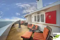 ক্রুজ জাহাজ বিক্রির জন্য