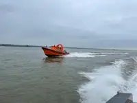 রিজিড ইনফ্লেটেবল বোট বিক্রির জন্য