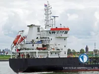 তেল/রাসায়নিক ট্যাঙ্কার বিক্রির জন্য