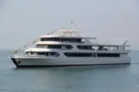 যাত্রী জাহাজ বিক্রির জন্য