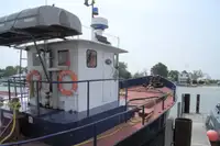 তেল/রাসায়নিক ট্যাঙ্কার বিক্রির জন্য