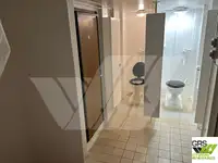 সরবরাহ জাহাজ বিক্রির জন্য