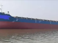 কন্টেইনার জাহাজ বিক্রির জন্য