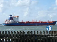 তেল/রাসায়নিক ট্যাঙ্কার বিক্রির জন্য