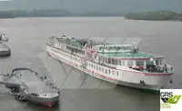 ক্রুজ জাহাজ বিক্রির জন্য