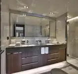 ক্রুজ জাহাজ বিক্রির জন্য