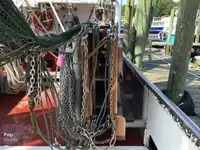 Trawler বিক্রির জন্য