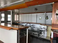 ক্রুজফেরি বিক্রির জন্য