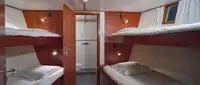 ভাসমান হোটেল বিক্রির জন্য