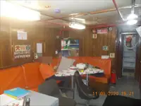 ক্রু বোট বিক্রির জন্য