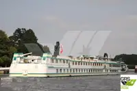 ক্রুজ জাহাজ বিক্রির জন্য