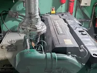 সরাসরি মাছবাহী জাহাজ বিক্রির জন্য
