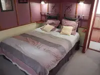 বার্জ বিক্রির জন্য