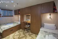 ক্রুজ জাহাজ বিক্রির জন্য