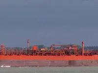 তেল/রাসায়নিক ট্যাঙ্কার বিক্রির জন্য