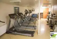 কন্টেইনার জাহাজ বিক্রির জন্য
