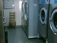 আবাসন বার্জ বিক্রির জন্য