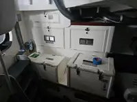 লাইফবোট বিক্রির জন্য