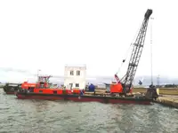 ক্রেন জাহাজ বিক্রির জন্য
