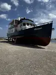 লাইফবোট বিক্রির জন্য