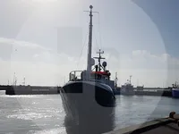 মাছ ধরার জাহাজ বিক্রির জন্য