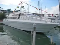 যাত্রী জাহাজ বিক্রির জন্য