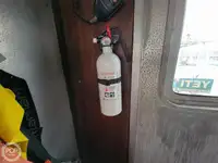 লাইফবোট বিক্রির জন্য