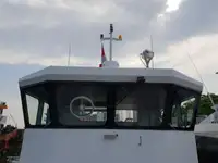 ক্রুজ জাহাজ বিক্রির জন্য