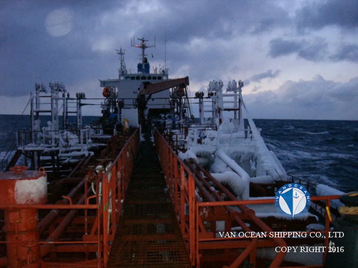 তেল/রাসায়নিক ট্যাঙ্কার বিক্রির জন্য