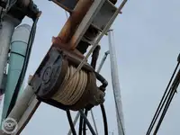লাইফবোট বিক্রির জন্য